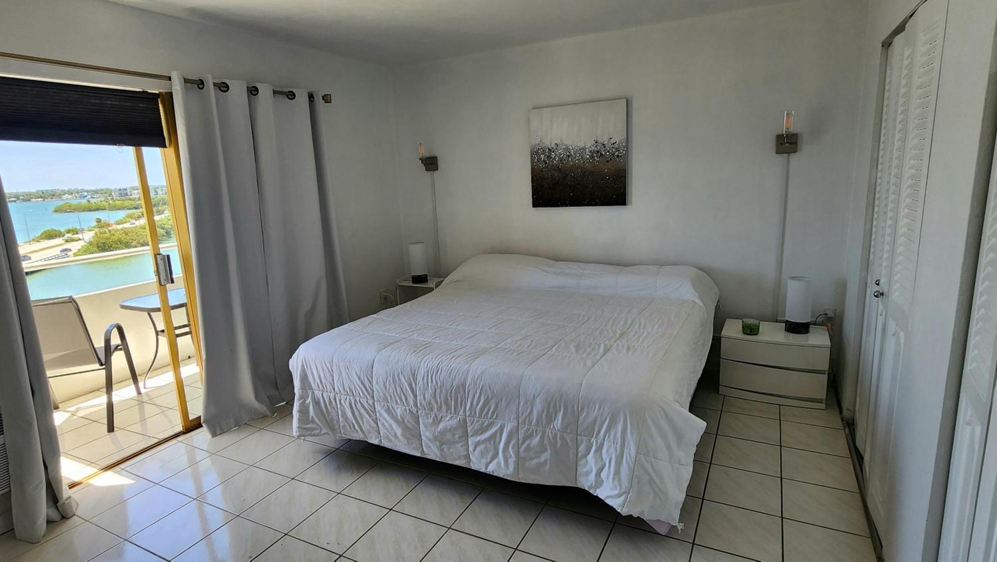Bayfront Apartment Breathtaking Views- One Bedroom W Balcony- Living Room -Free Parking Miami Beach Exterior foto