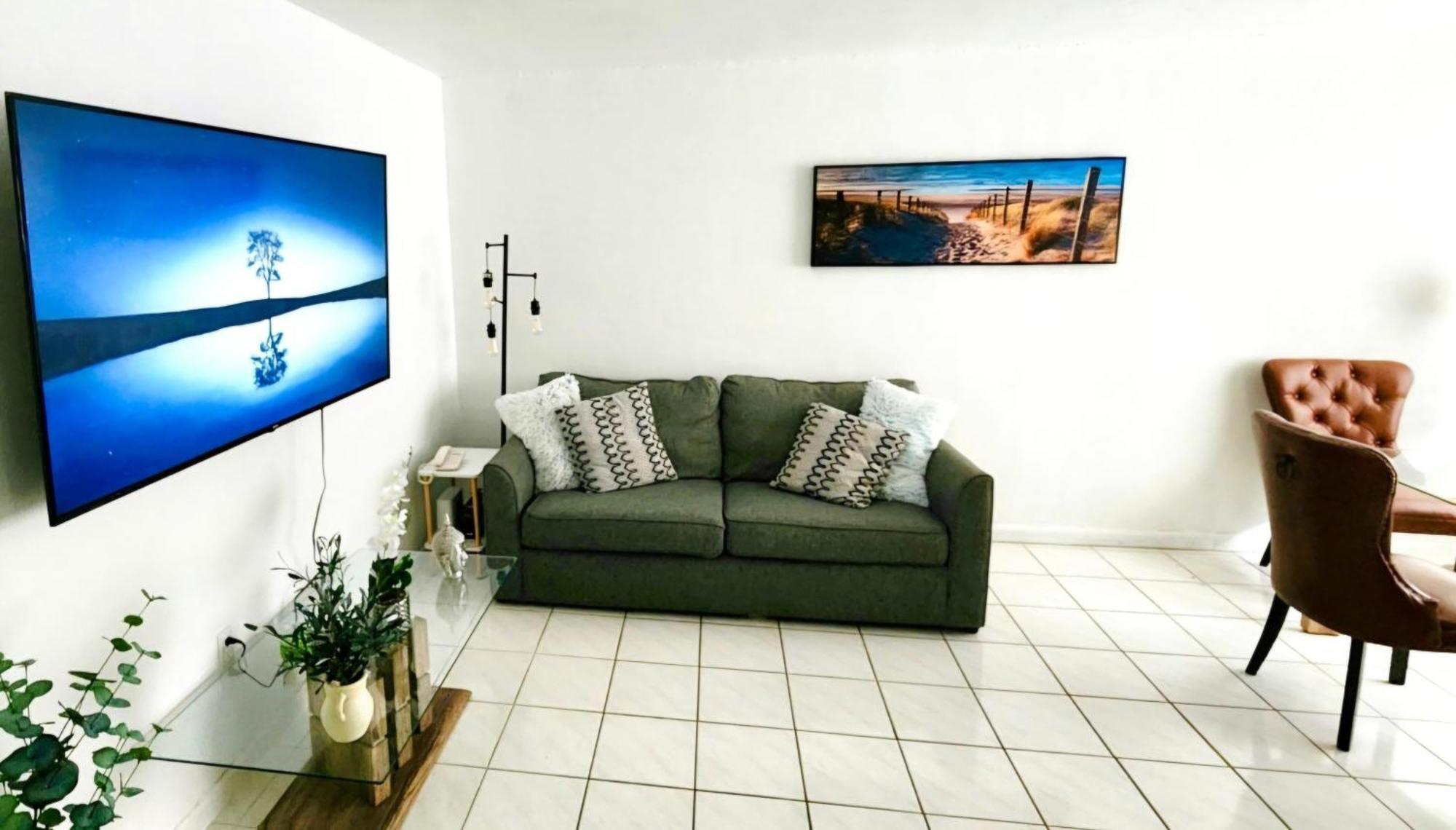 Bayfront Apartment Breathtaking Views- One Bedroom W Balcony- Living Room -Free Parking Miami Beach Quarto foto